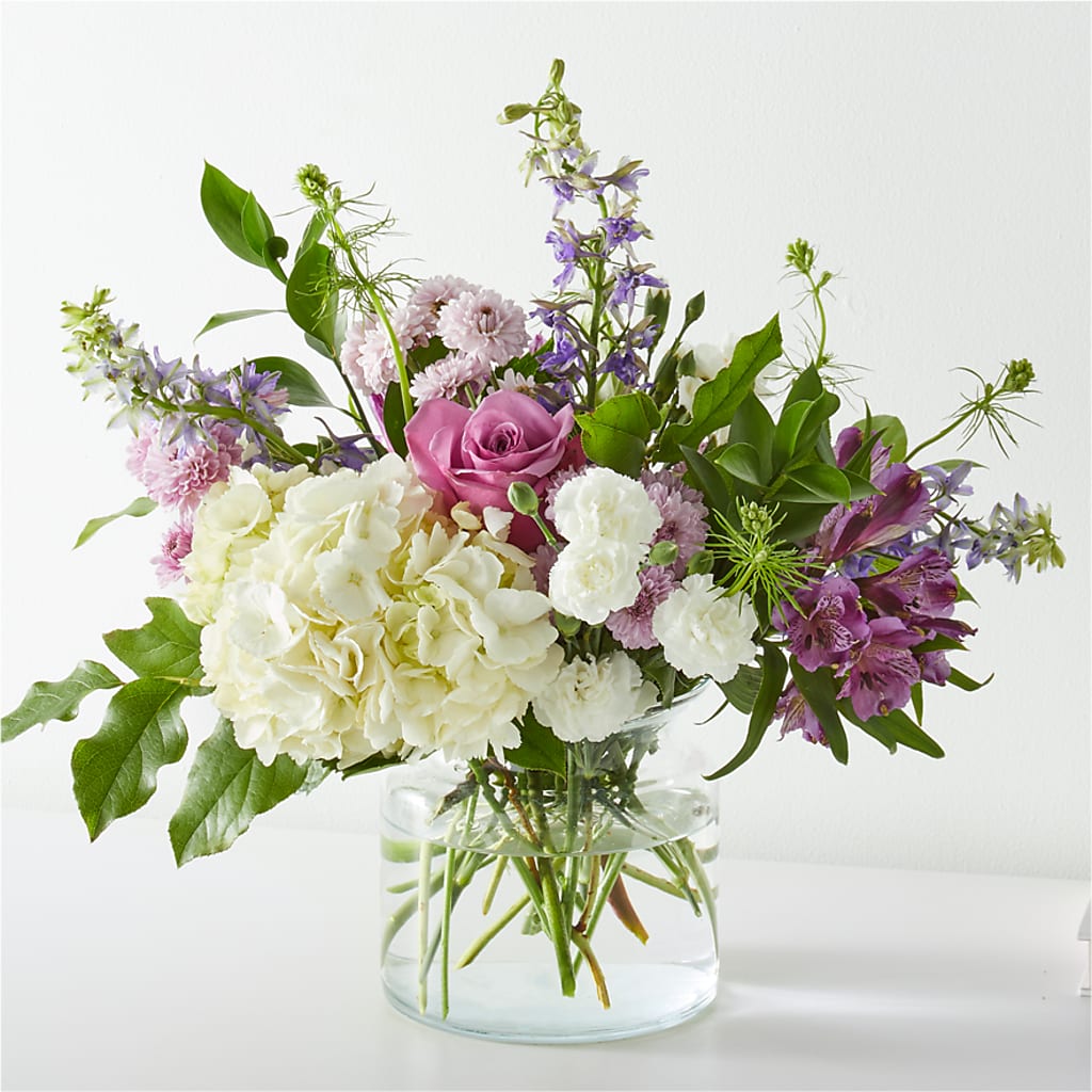 Violet Caress Bouquet – CARMIN'S FLOWER SHOP, Laredo TX