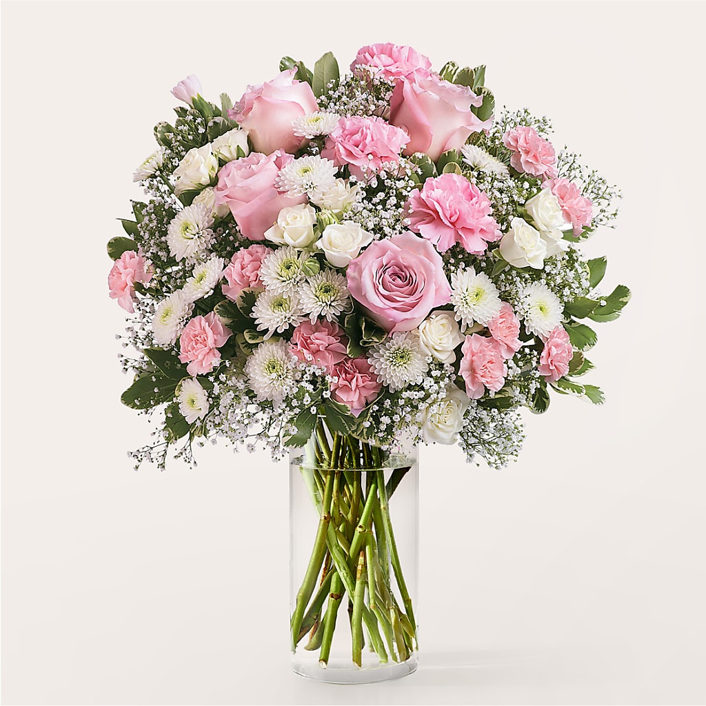 Vintage Glamour Bouquet – CARMIN'S FLOWER SHOP, Laredo TX