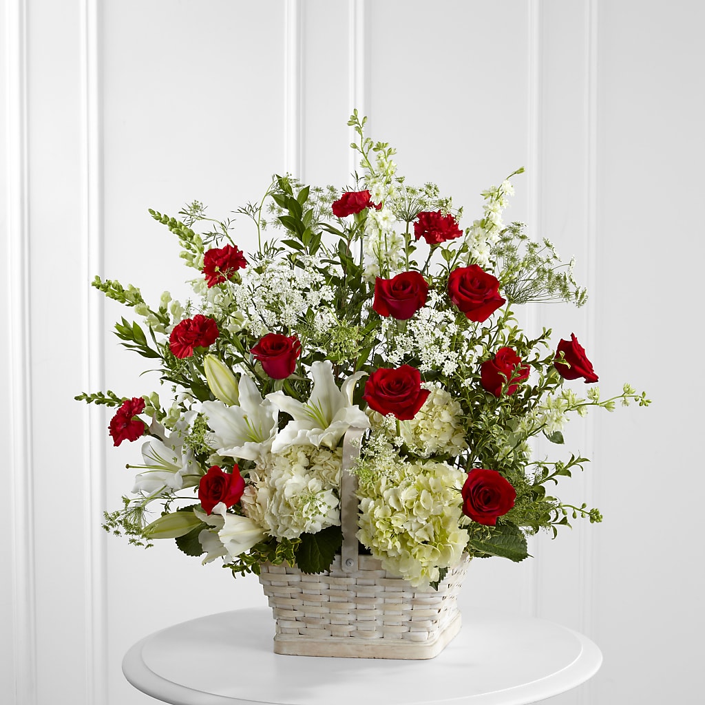 In Loving Memory Arrangement – CARMIN'S FLOWER SHOP, Laredo TX