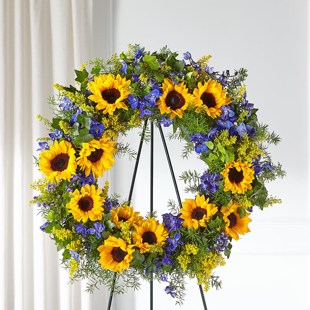Bright Rays Wreath – CARMIN'S FLOWER SHOP, Laredo TX
