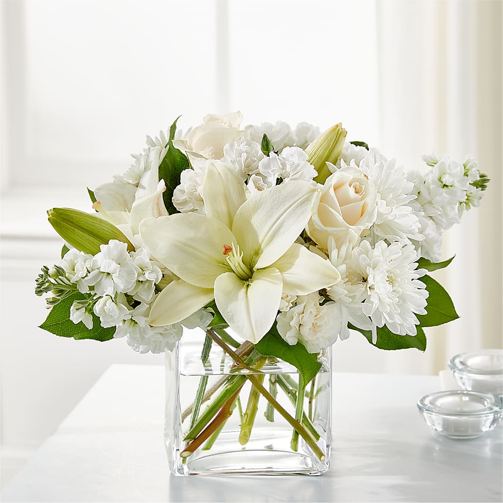 Gentle Breeze Bouquet – CARMIN'S FLOWER SHOP, Laredo TX