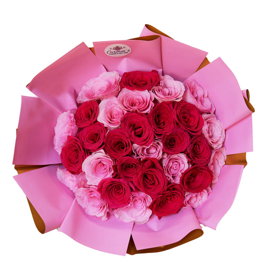 30 Red and Pink Rose Hand-held Bouquet – CARMIN'S FLOWER SHOP, Laredo TX