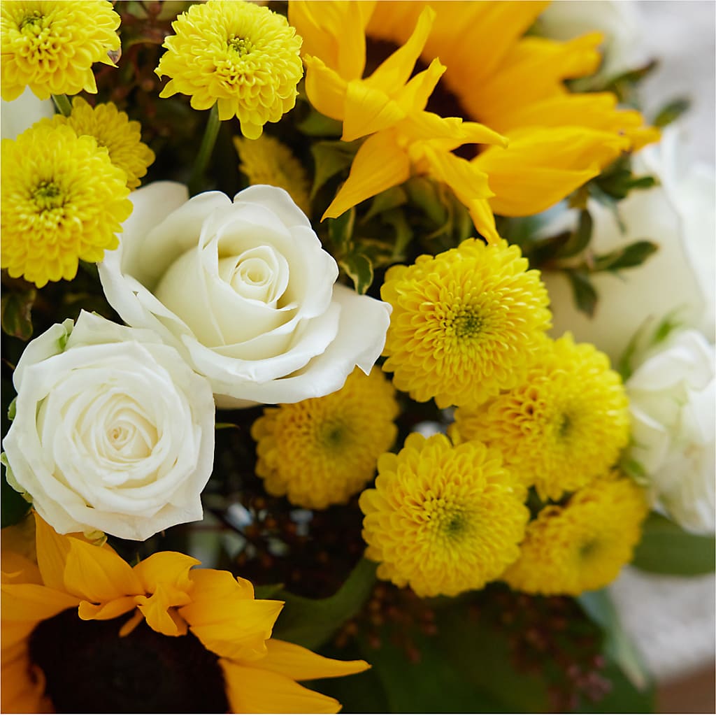 Luminous Morning Bouquet – CARMIN'S FLOWER SHOP, Laredo TX