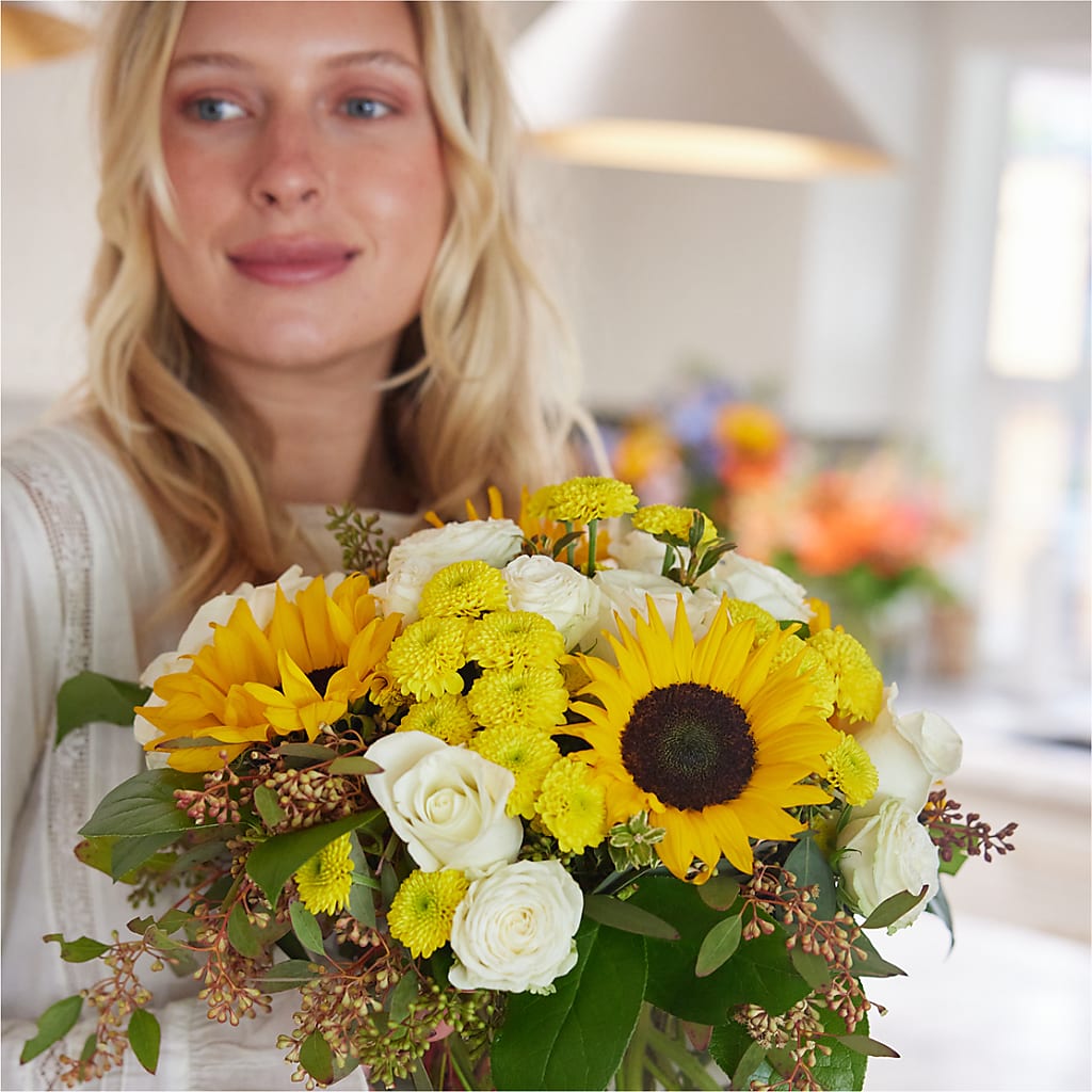 Luminous Morning Bouquet – CARMIN'S FLOWER SHOP, Laredo TX