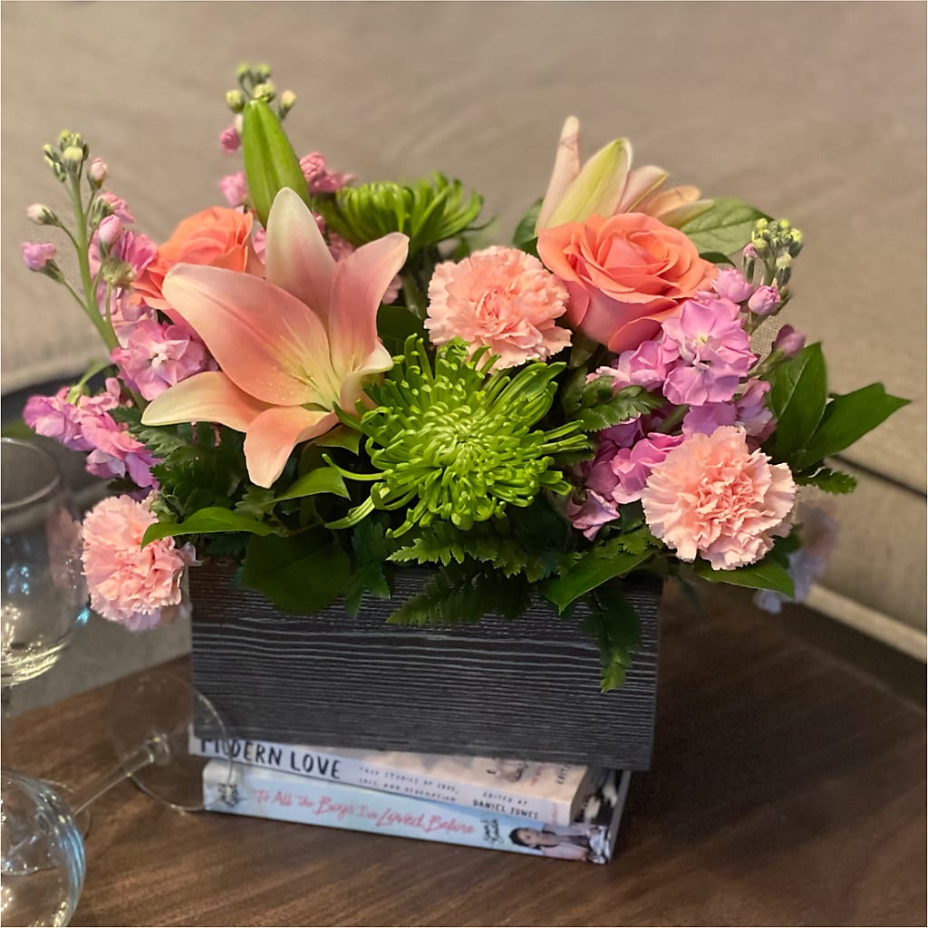 Beautiful Spirit Basket – CARMIN'S FLOWER SHOP, Laredo TX