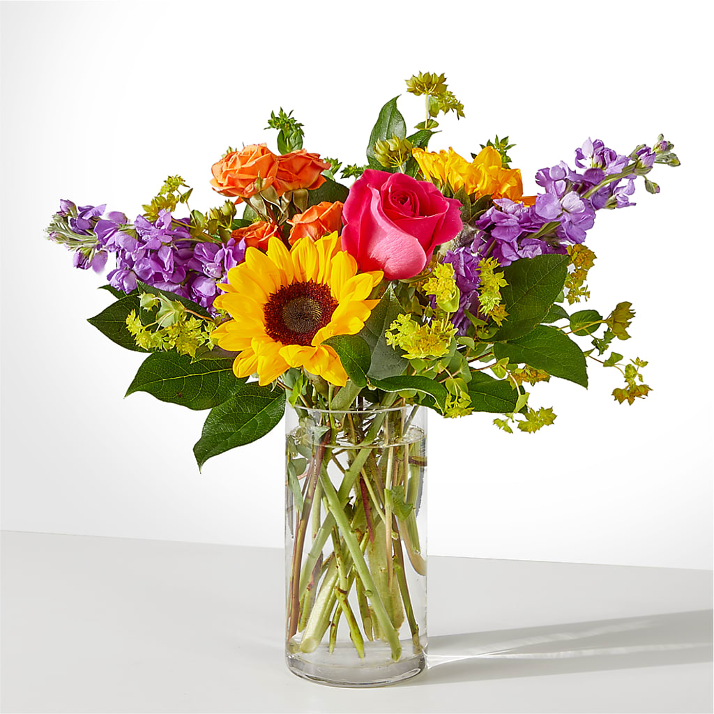 Vibrant Greetings Bouquet – CARMIN'S FLOWER SHOP, Laredo TX